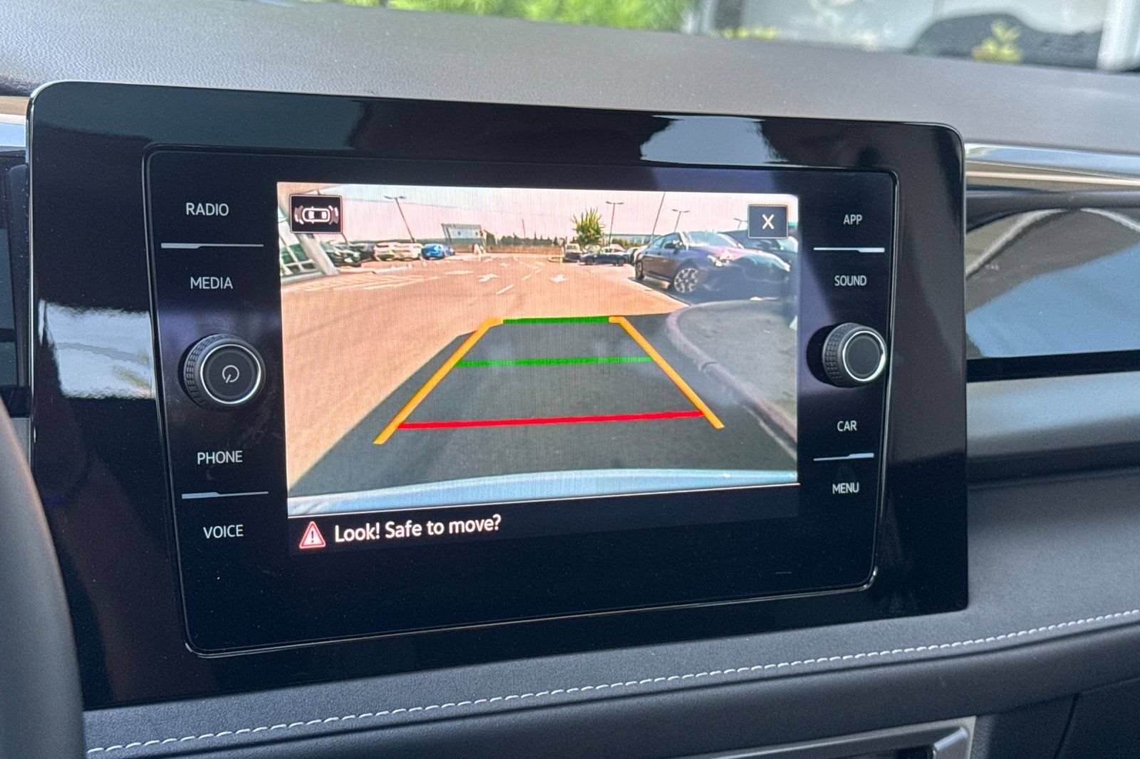 Certified 2026 Volkswagen Taos SE FWD image 19