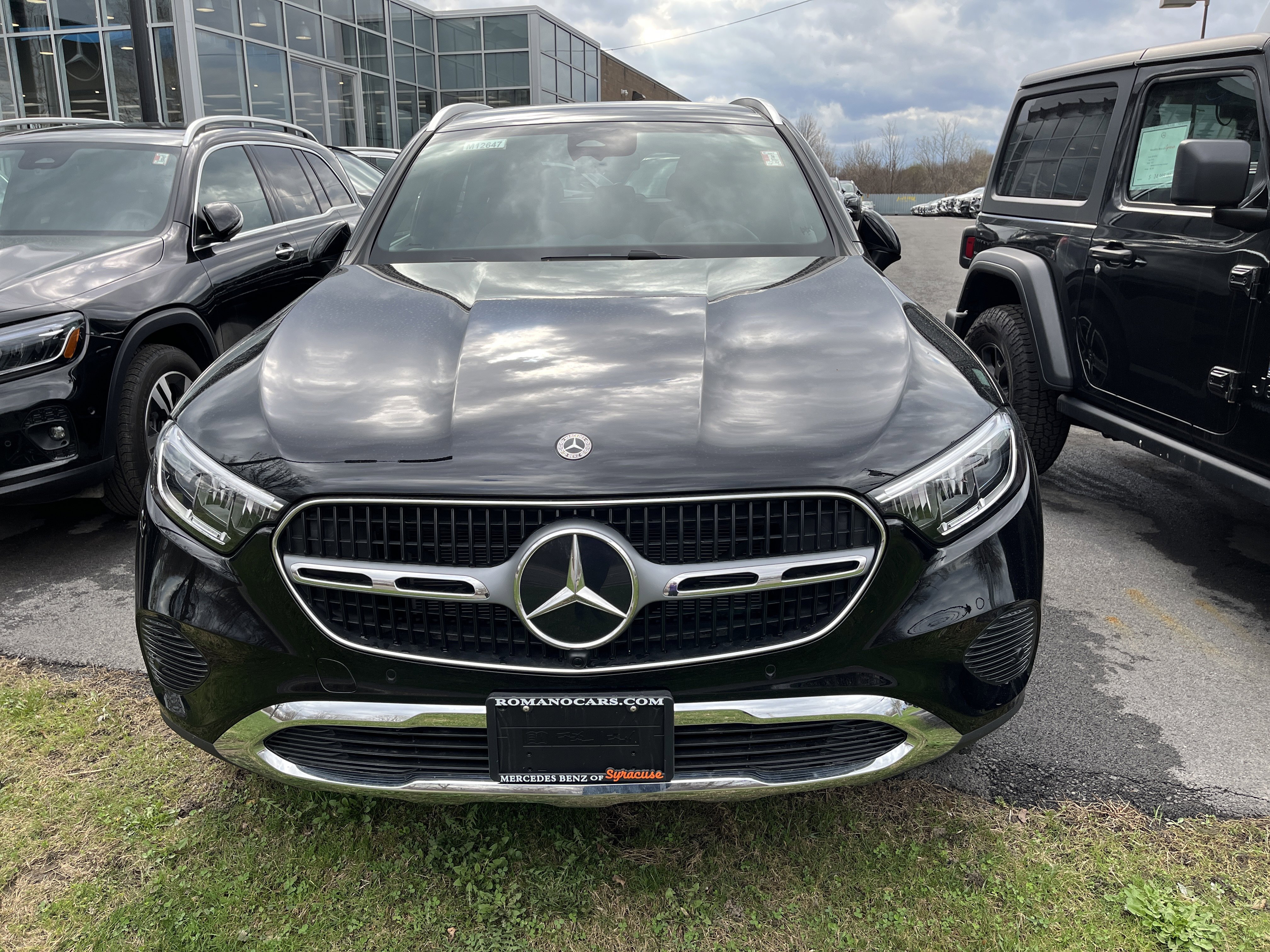 Used 2026 Mercedes-Benz GLC 300 4MATIC image 2