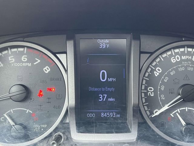 Used 2017 Toyota Tacoma TRD Off-Road AWD/4WD image 21