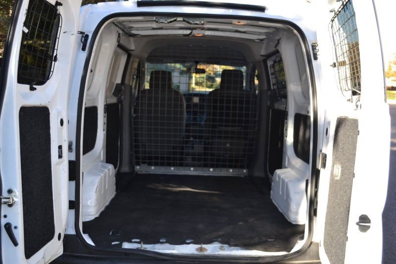 Used 2021 Nissan NV200 S w/ Sliding Door Glass Package image 30