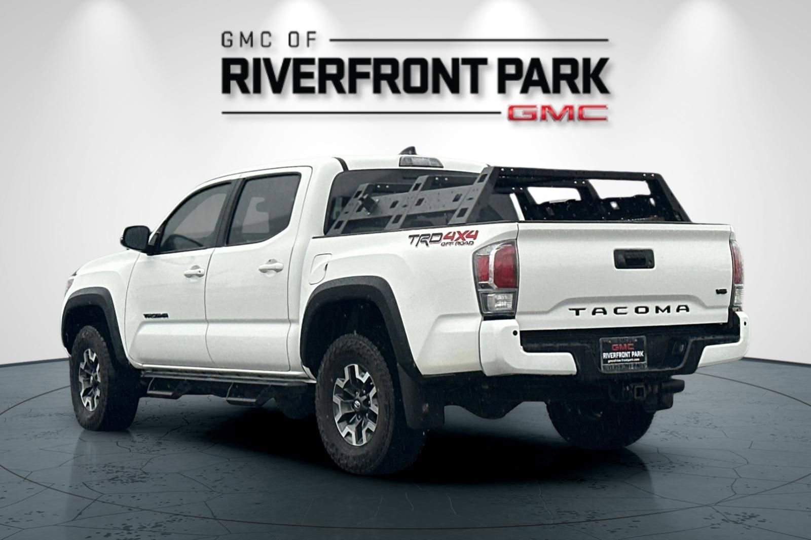 Used 2021 Toyota Tacoma TRD Off-Road w/ Technology Package image 5