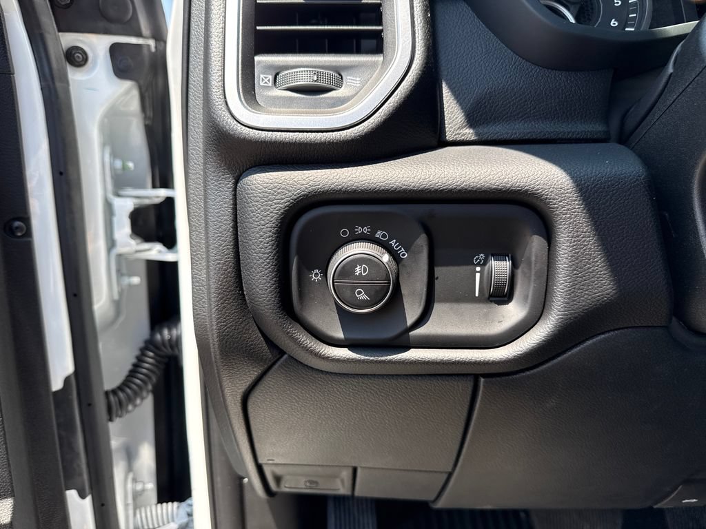 New 2026 RAM 2500 Big Horn AWD/4WD image 12
