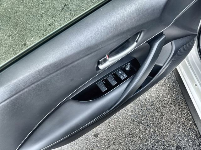 Used 2022 Toyota Corolla SE FWD image 22
