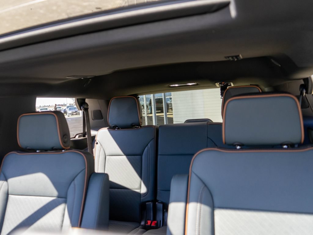 New 2026 GMC Yukon AT4 w/ AT4 Premium Plus Package AWD/4WD image 13