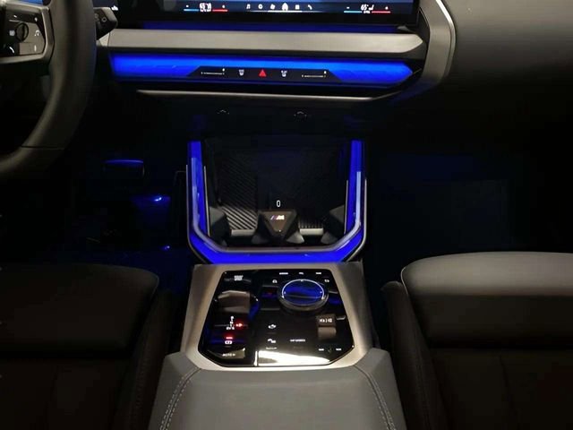 Used 2025 BMW X3 xDrive30i AWD/4WD image 15