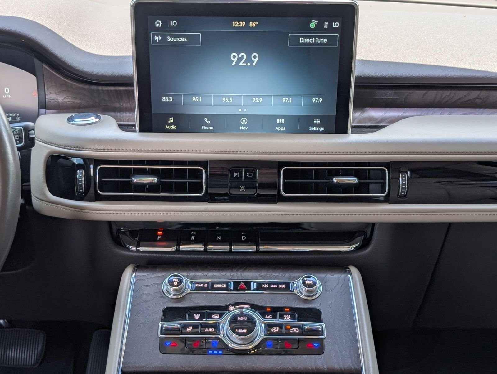 Used 2021 Lincoln Aviator Reserve w/ Equipment Group 202A AWD/4WD image 18