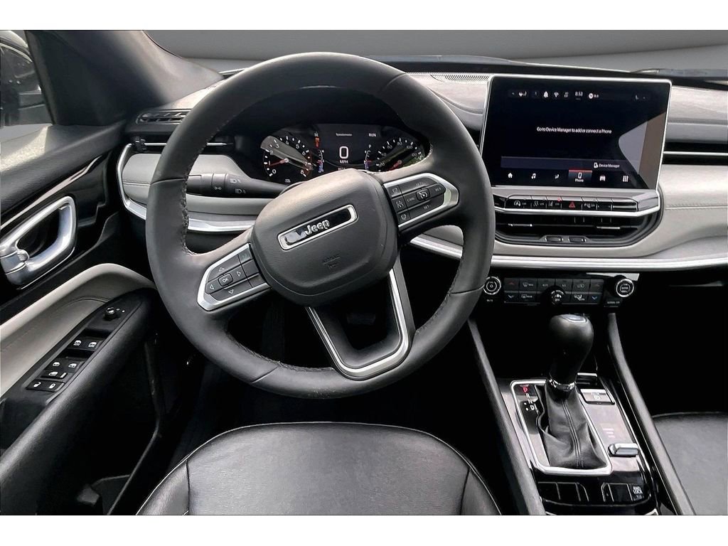 Certified 2025 Jeep Compass Limited w/ Sun & Sound Group AWD/4WD image 7
