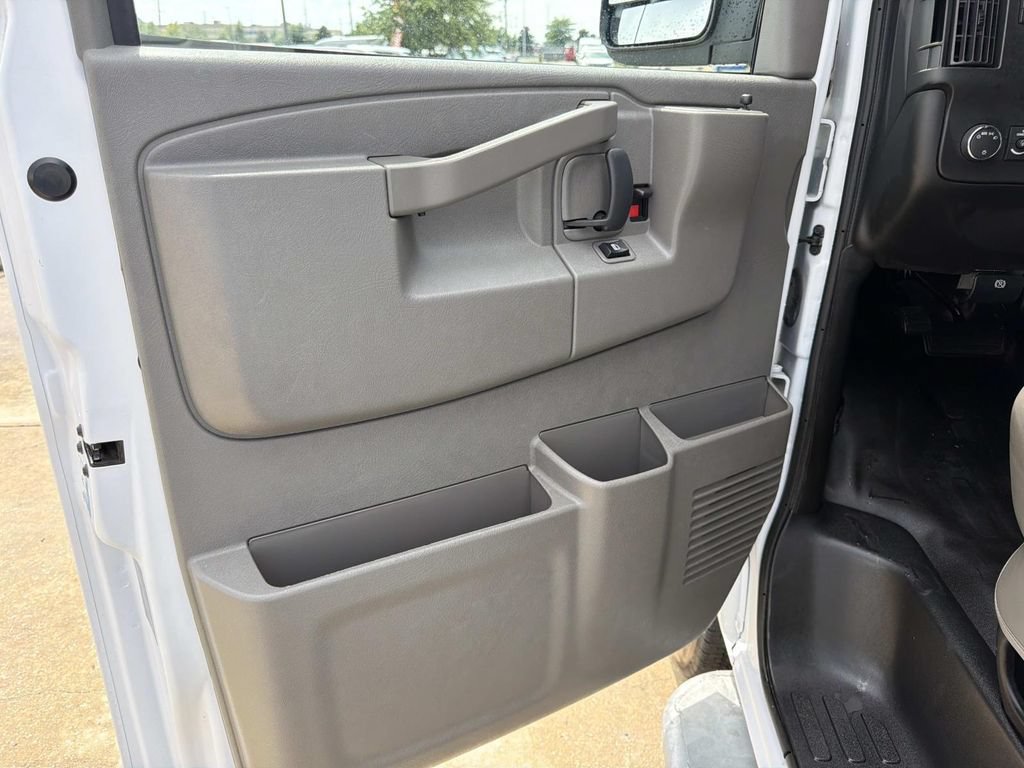 Used 2024 Chevrolet Express 2500 w/ Driver Convenience Package RWD image 22