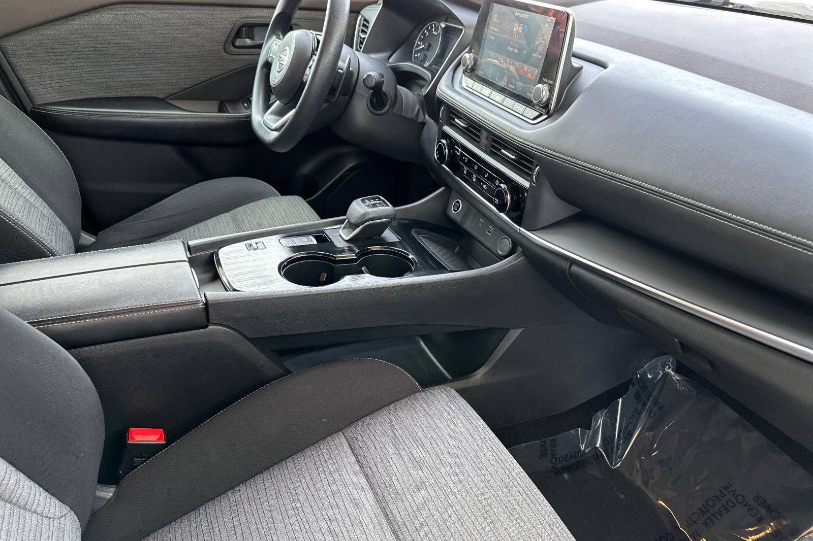 Used 2021 Nissan Rogue S image 16