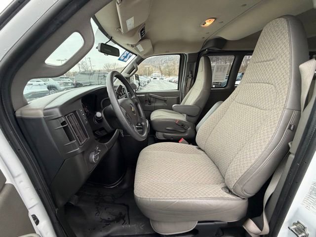 Used 2023 Chevrolet Express 3500 LS image 29