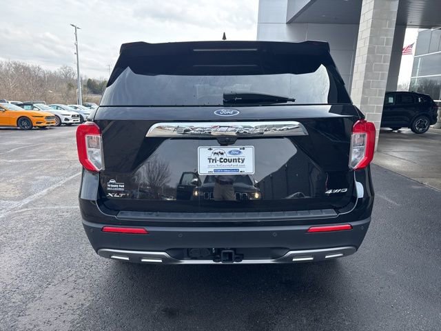 Used 2023 Ford Explorer XLT w/ Equipment Group 202A image 6
