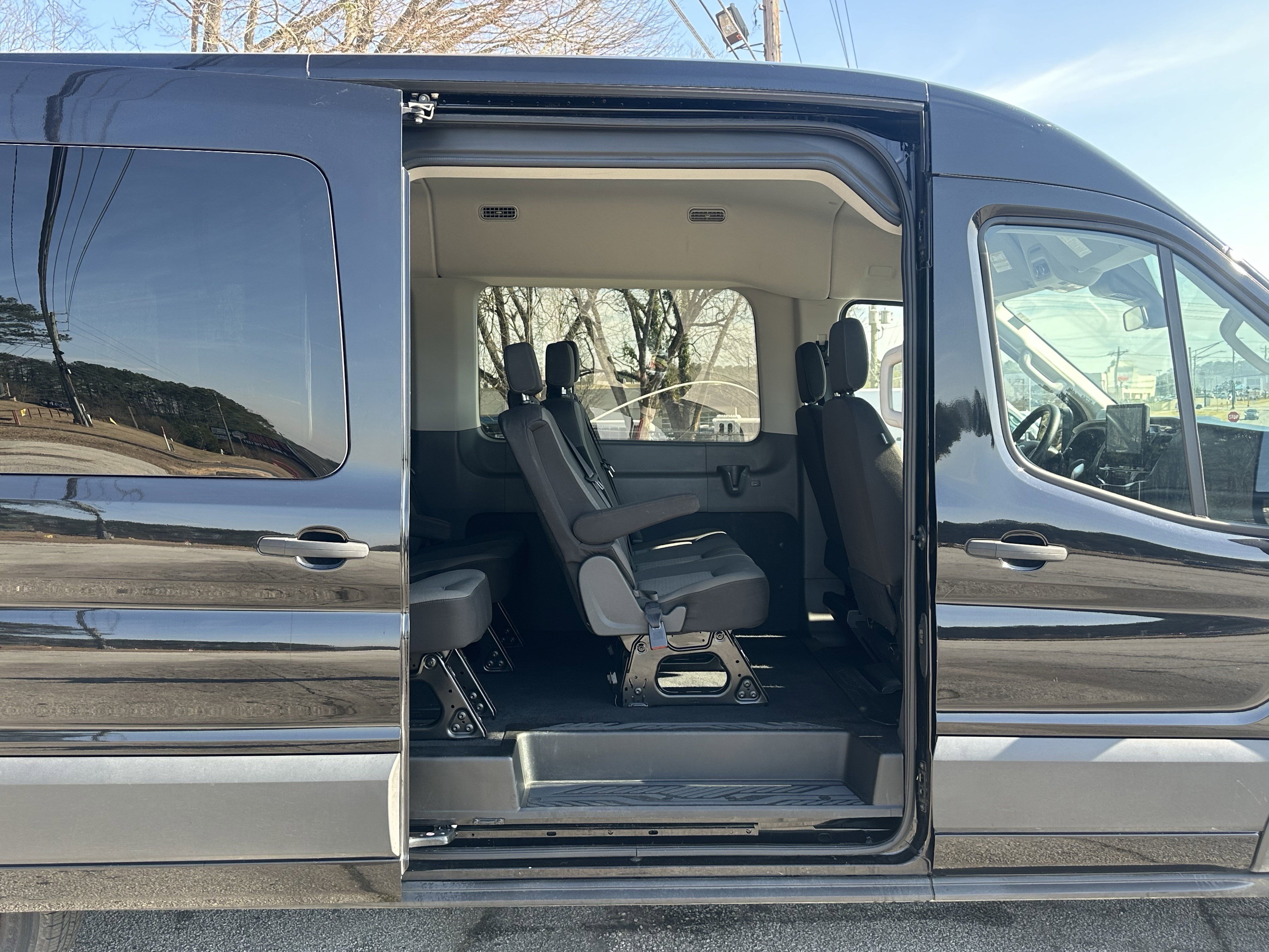 Used 2024 Ford Transit 350 XLT image 17