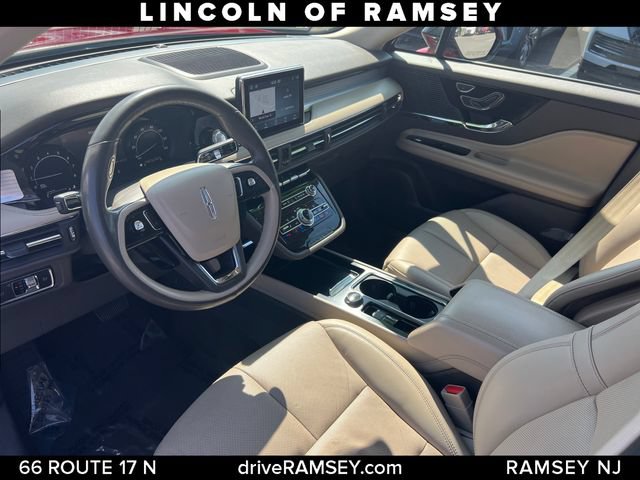 Used 2022 Lincoln Corsair AWD w/ Premium Package image 10