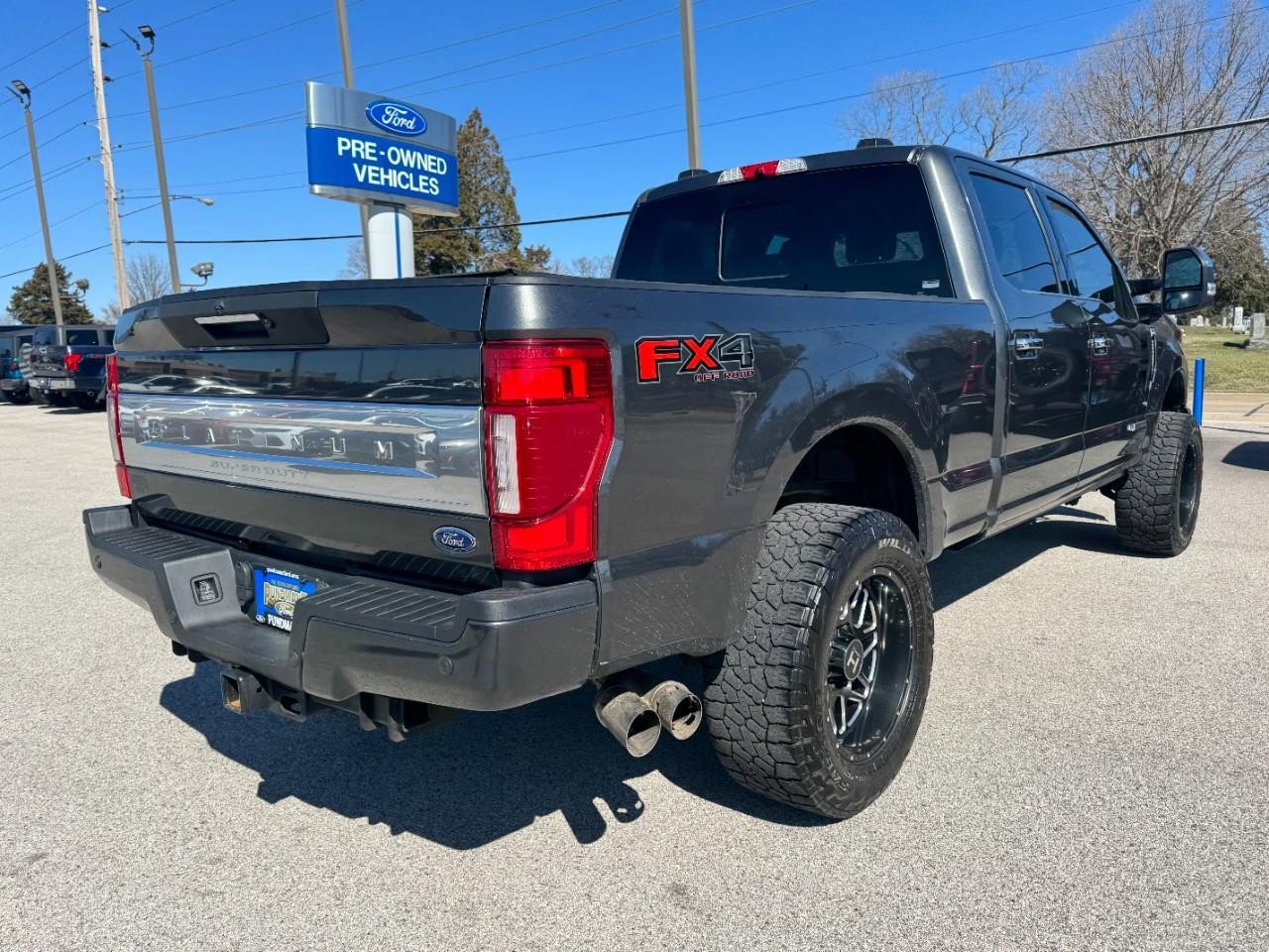 Used 2020 Ford F250 Platinum w/ FX4 Off-Road Package image 3