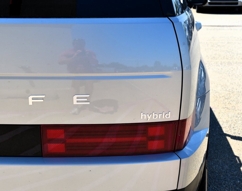 New 2025 Hyundai Santa Fe Limited image 11