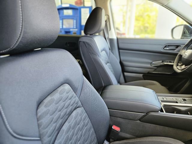 New 2026 Nissan Pathfinder SV w/ Cargo Package image 13