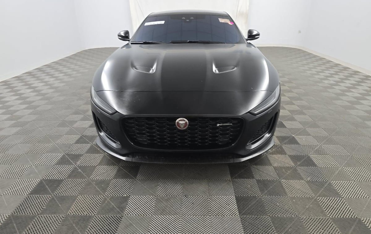 Used 2022 Jaguar F-TYPE R-Dynamic AWD/4WD image 2