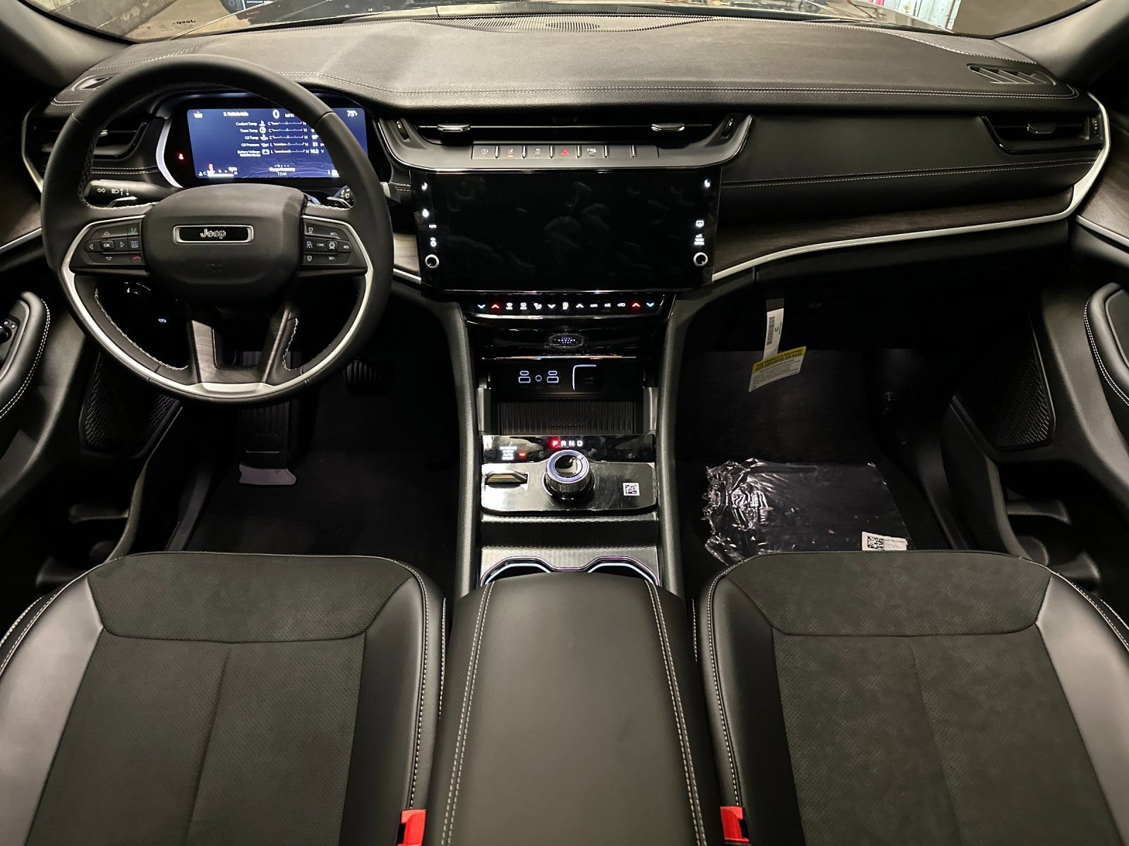 New 2026 Jeep Grand Cherokee Altitude AWD/4WD image 12