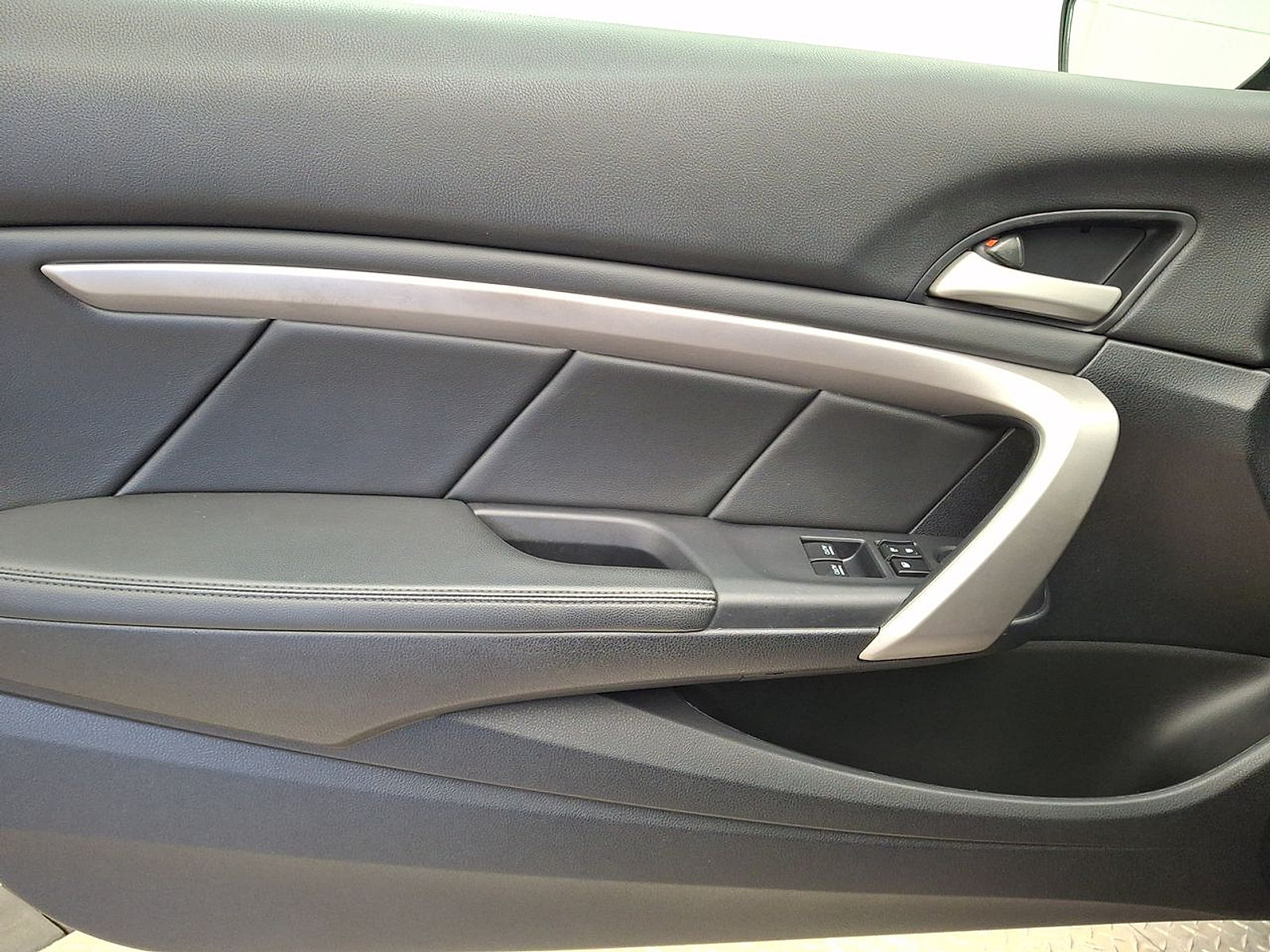 Used 2010 Honda Accord EX image 13