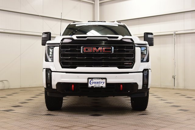 Used 2024 GMC Sierra 2500 AT4 w/ AT4 Preferred Package image 2