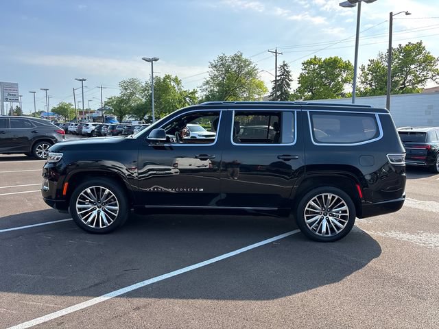 Used 2022 Jeep Grand Wagoneer Series III AWD/4WD image 3