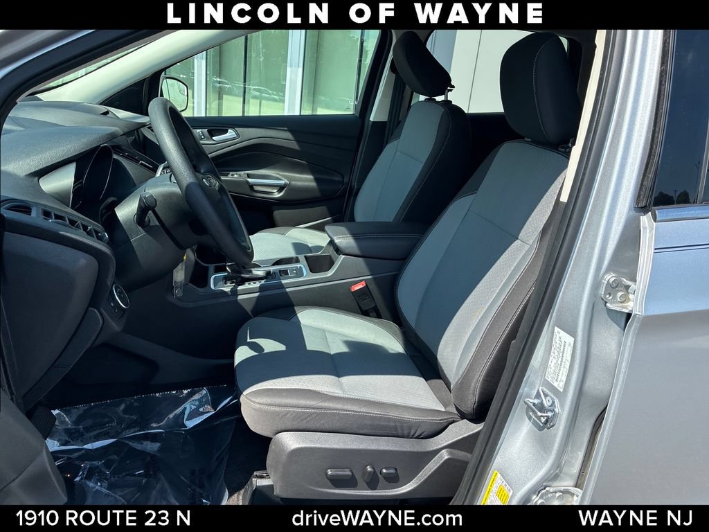 Used 2018 Ford Escape SE w/ SE Sync 3 Package AWD/4WD image 11