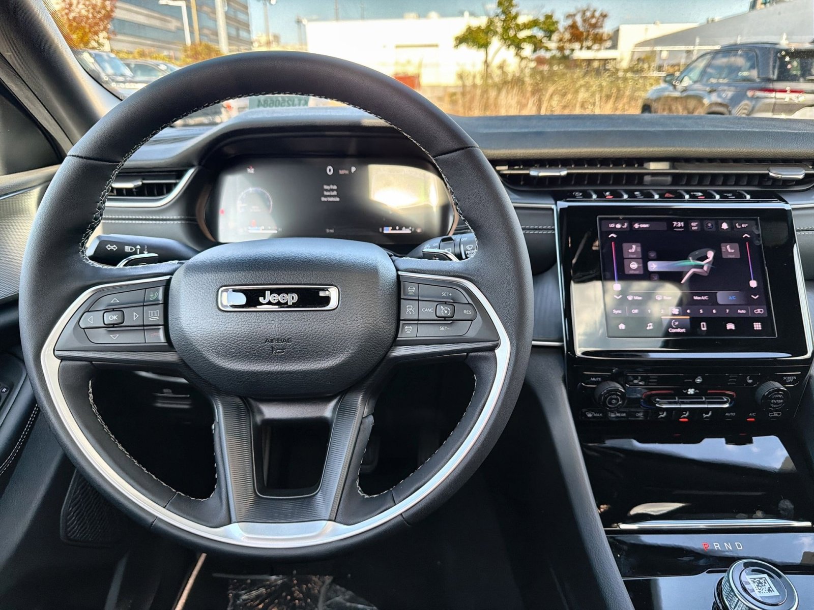 New 2025 Jeep Grand Cherokee Laredo image 16