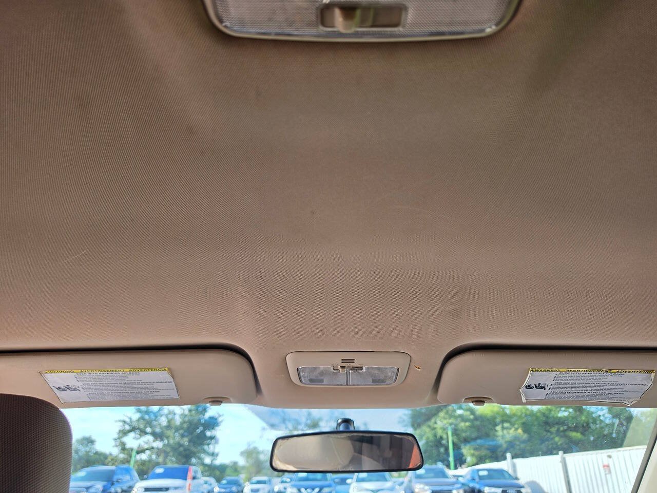 Used 2014 Toyota Corolla LE FWD image 38