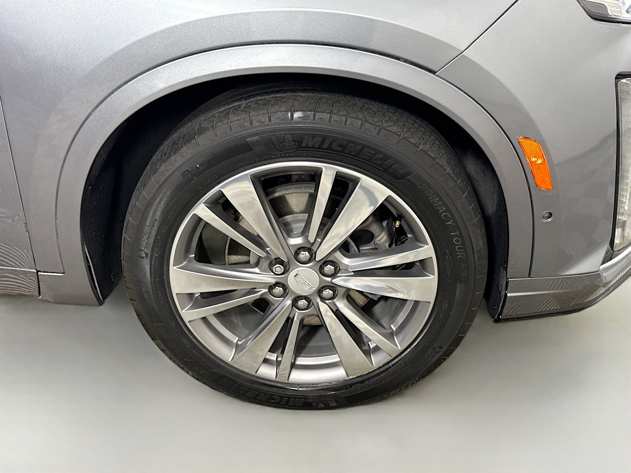 Used 2021 Cadillac XT6 Premium Luxury FWD image 32