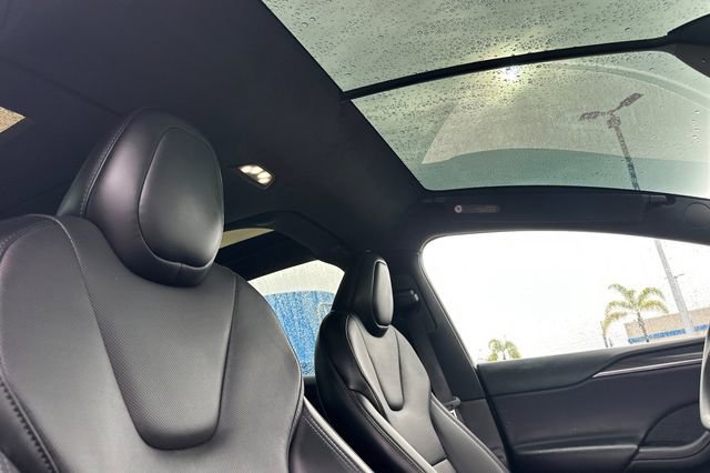 Used 2024 Tesla Model X image 19