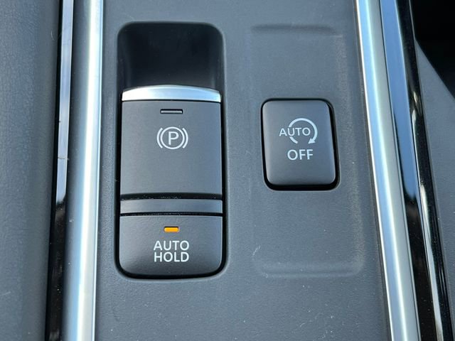 New 2026 Nissan Pathfinder SL image 32