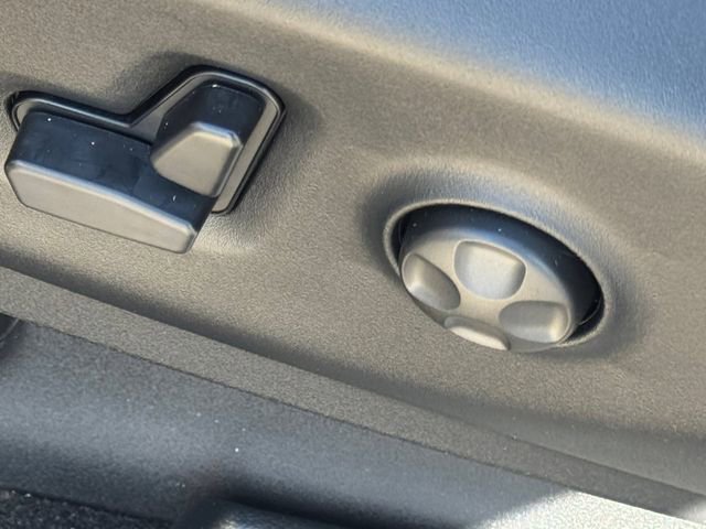 New 2026 Chrysler Pacifica Select image 13