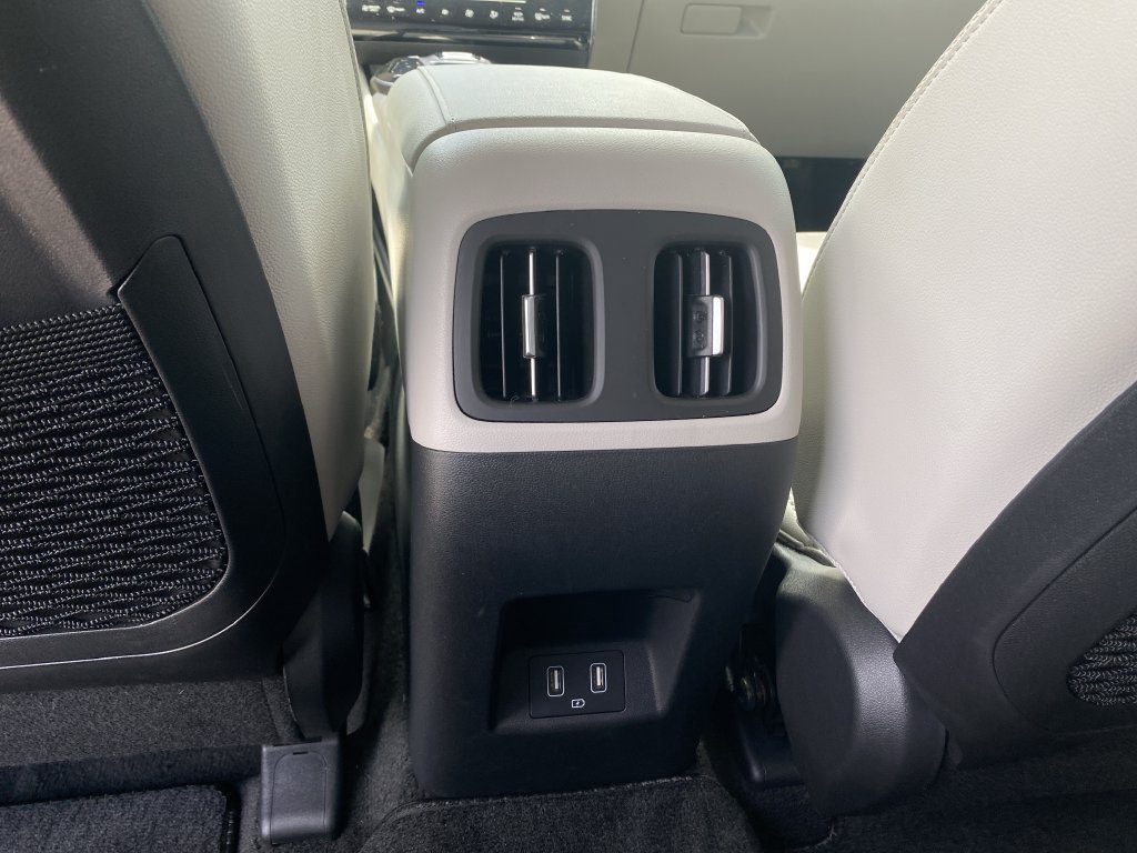 Certified 2024 Hyundai Tucson Limited AWD/4WD image 33