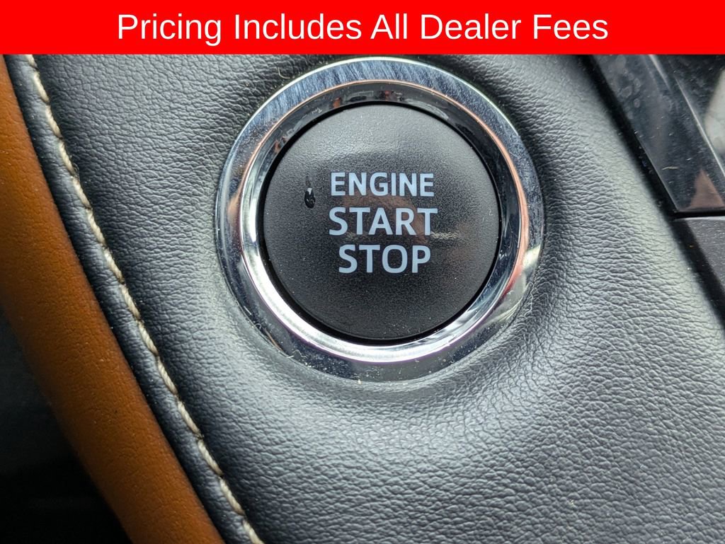 Used 2018 Toyota RAV4 SE w/ Power Extra Value Package FWD image 31