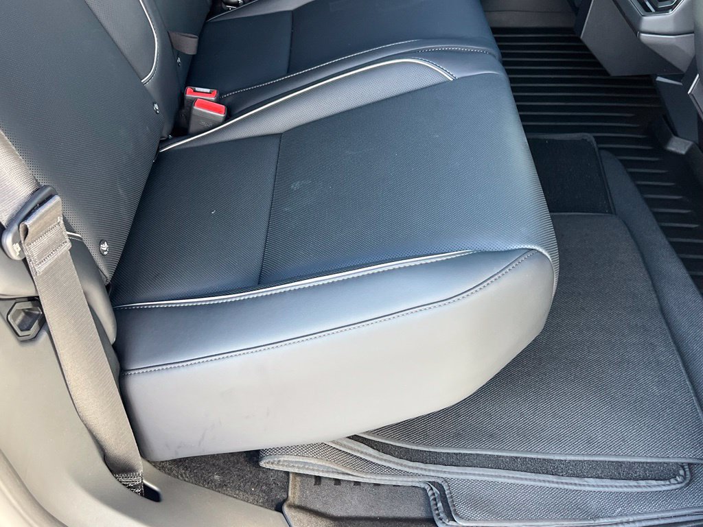 Used 2024 Tesla Cybertruck AWD Crew Cab image 18