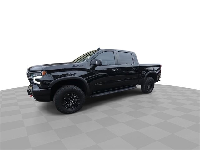 Used 2024 Chevrolet Silverado 1500 ZR2 w/ Technology Package image 4
