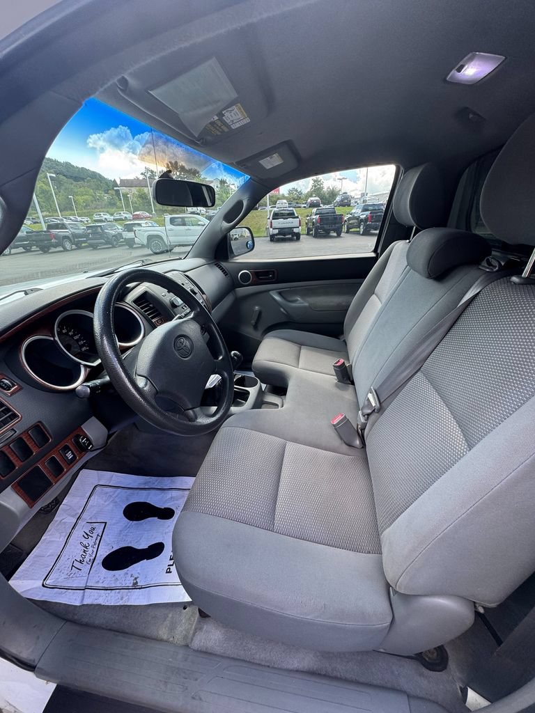 Used 2008 Toyota Tacoma 4x4 Regular Cab w/ Standard Pkg #1 image 10