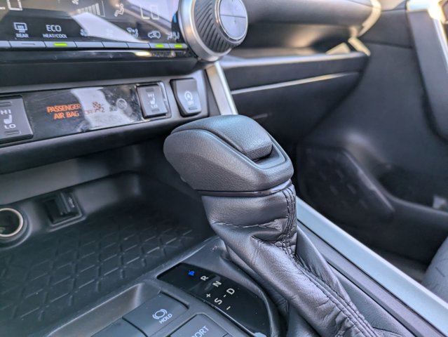 Used 2021 Toyota RAV4 XLE image 12