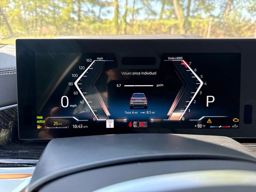 New 2027 BMW X7 xDrive40i w/ M Sport Package AWD/4WD image 14
