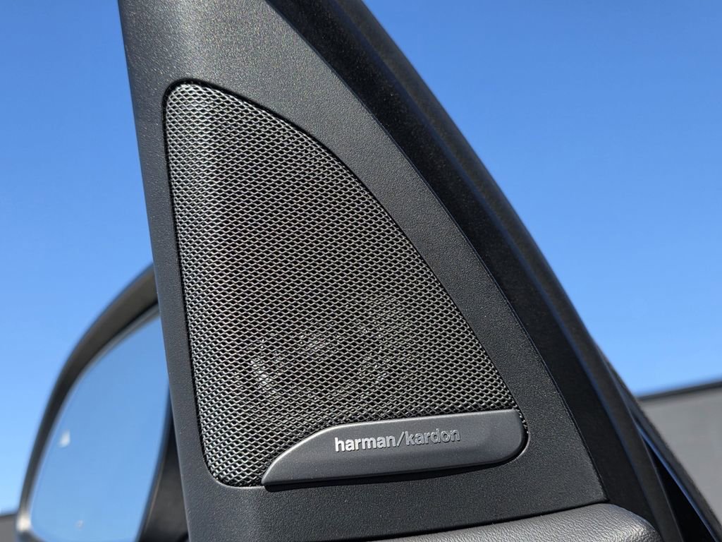 Used 2025 BMW X5 sDrive40i w/ Climate Comfort Package image 19