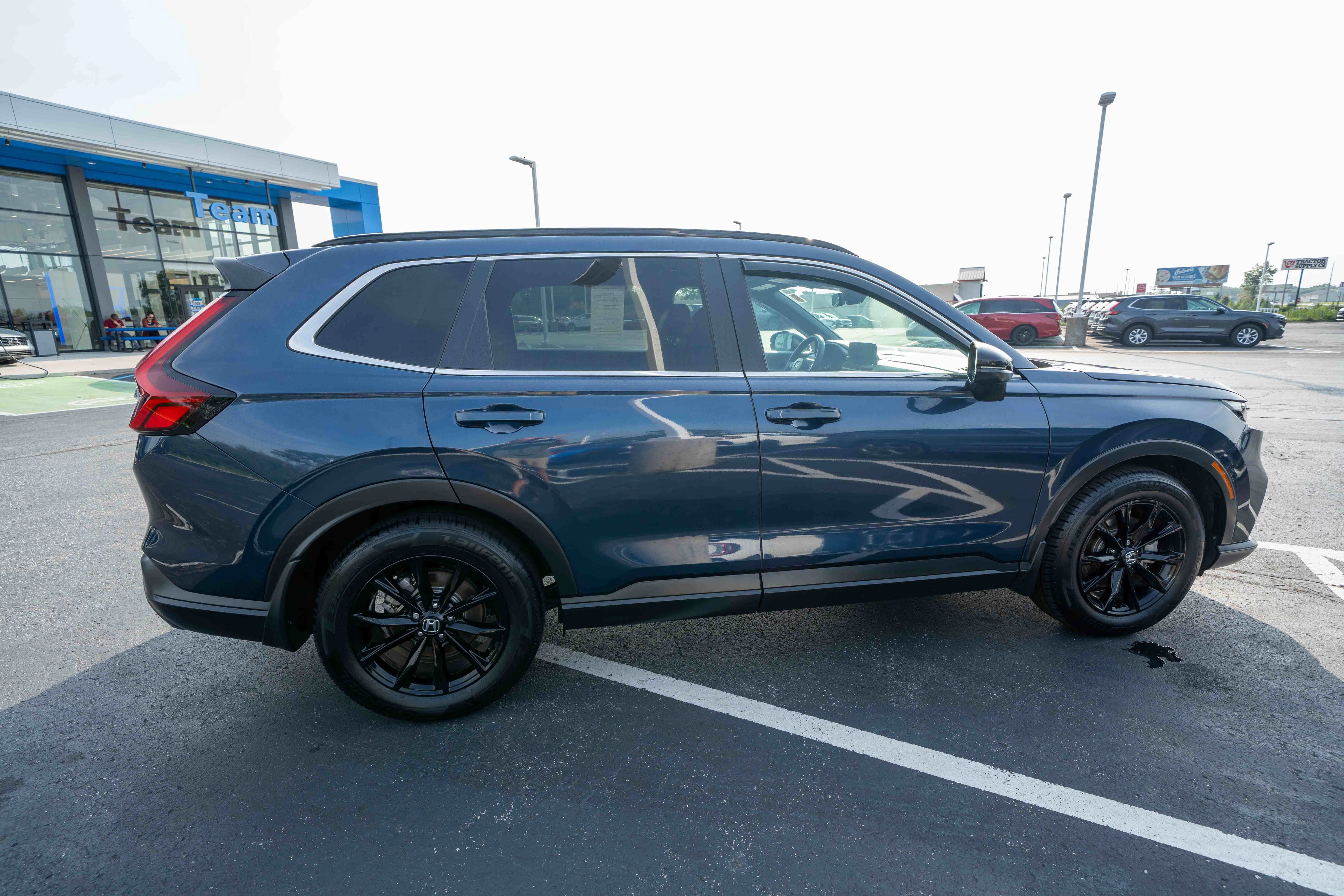 Certified 2025 Honda CR-V Sport-L image 6