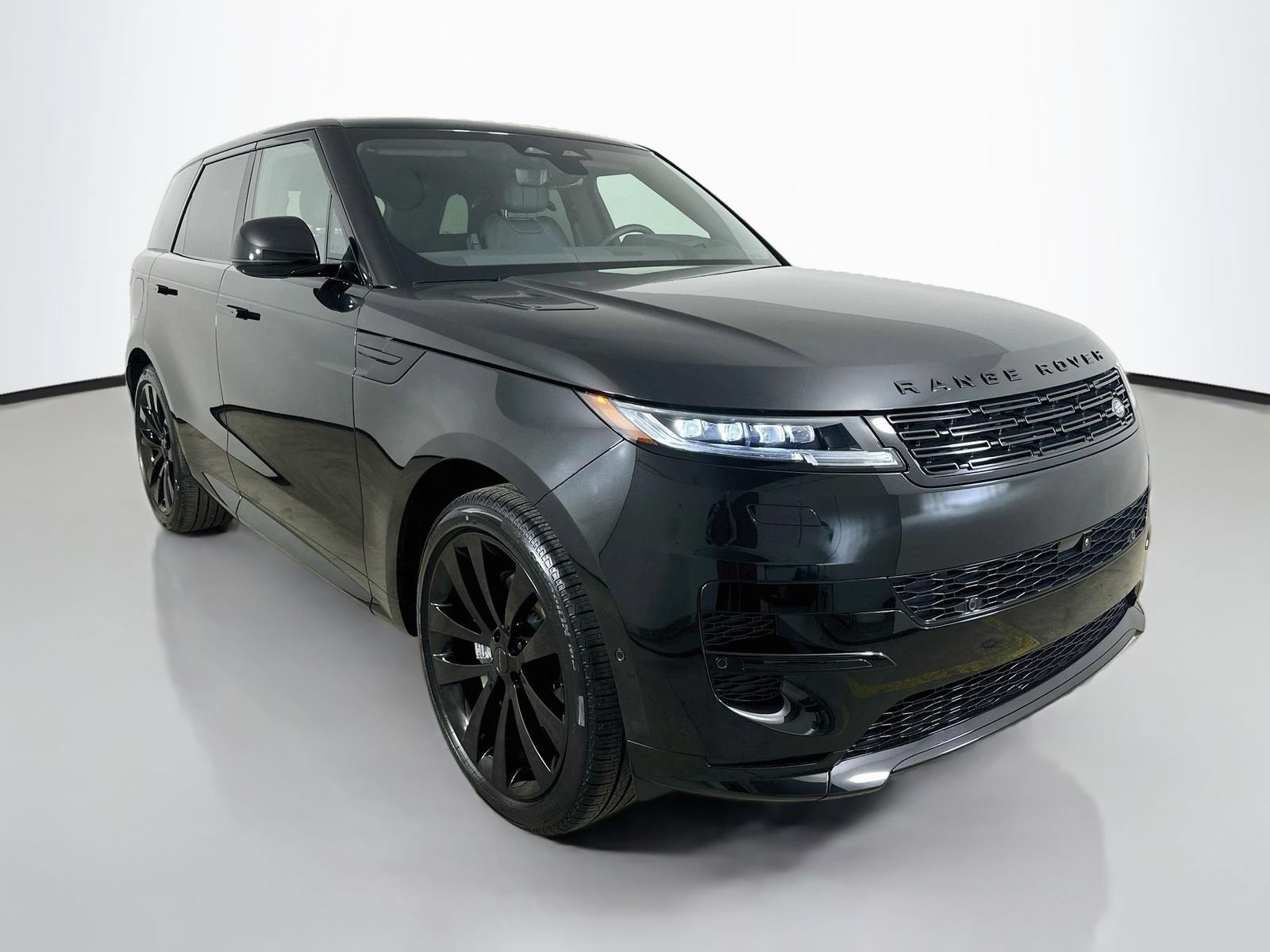 New 2027 Land Rover Range Rover Sport Dynamic SE AWD/4WD image 3