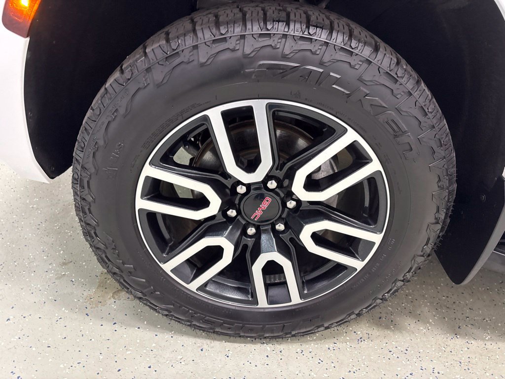 Certified 2023 GMC Yukon AT4 AWD/4WD image 11