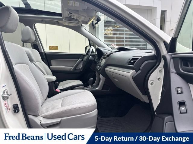 Used 2015 Subaru Forester 2.5i Premium AWD/4WD image 23