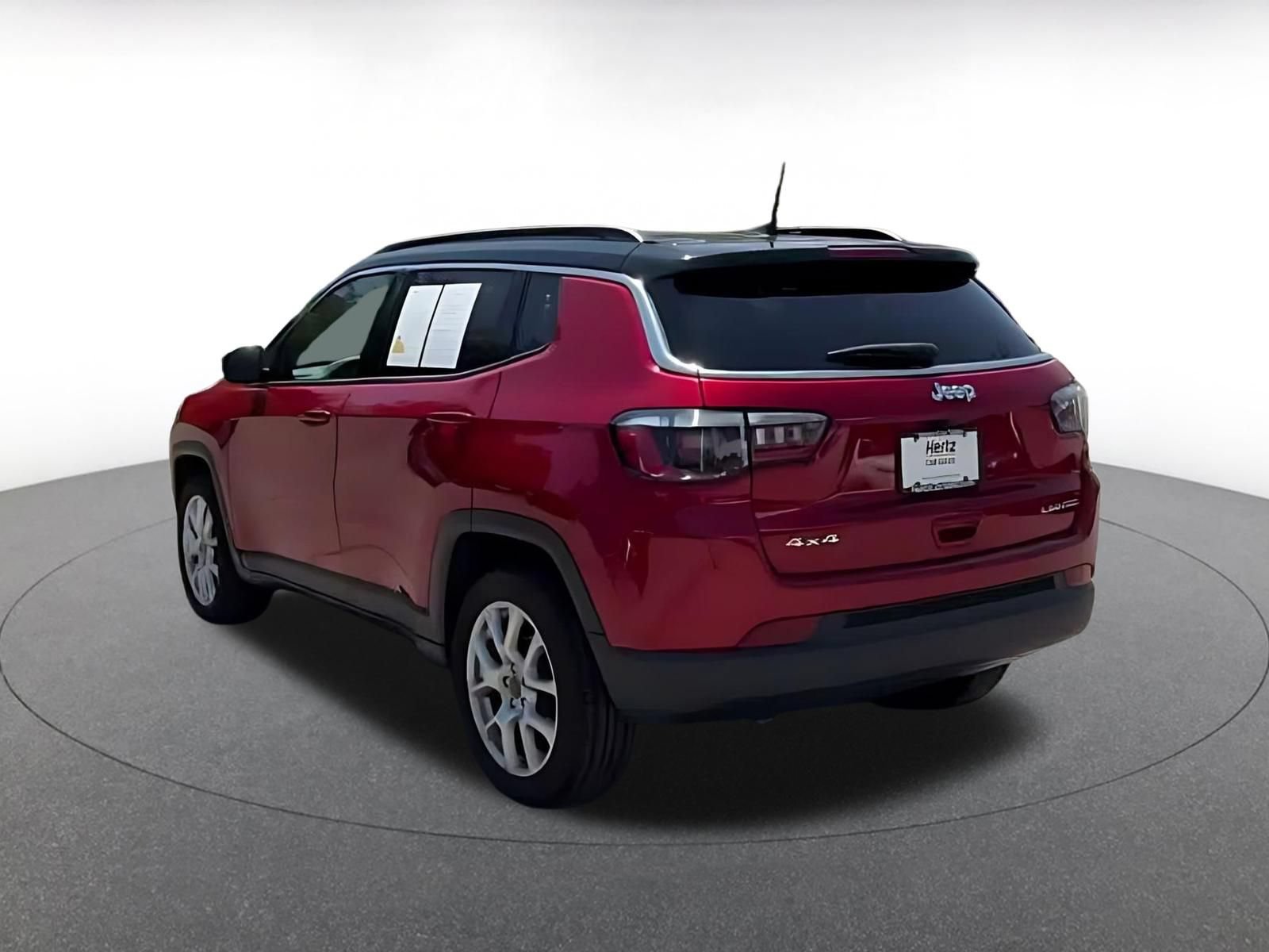 Used 2025 Jeep Compass Limited AWD/4WD image 9