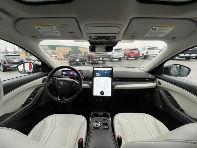 Used 2022 Ford Mustang Mach-E Premium image 30
