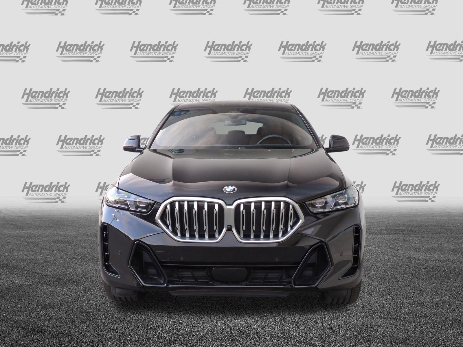 Certified 2024 BMW X6 xDrive40i w/ Premium Package image 3