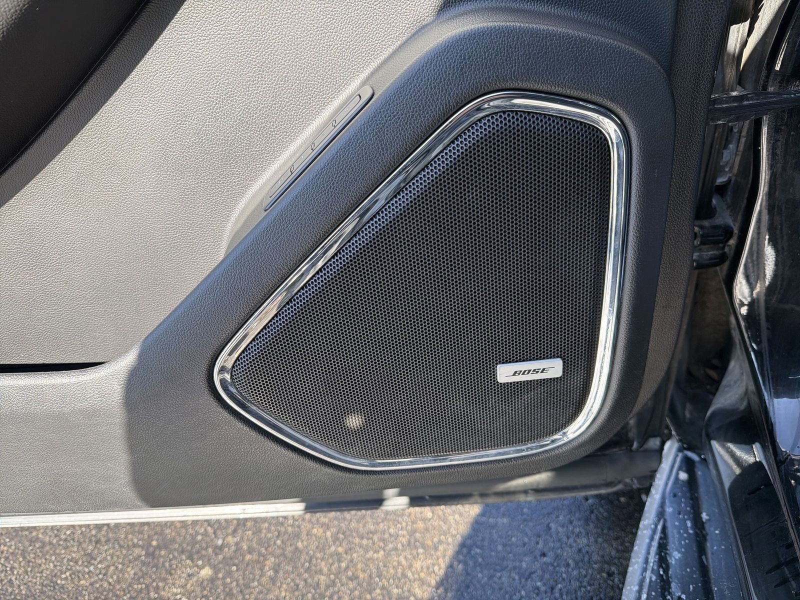 Used 2015 Chevrolet Suburban LT AWD/4WD image 23