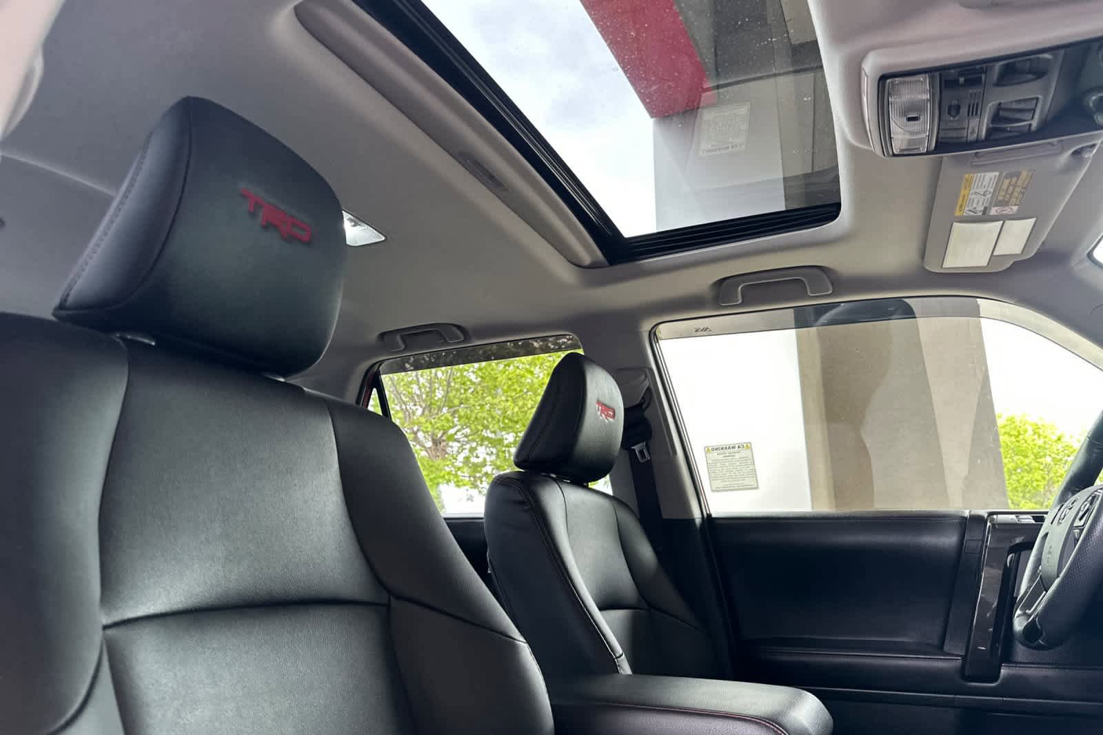 Used 2023 Toyota 4Runner TRD Off-Road Premium w/ Moonroof Package AWD/4WD image 18