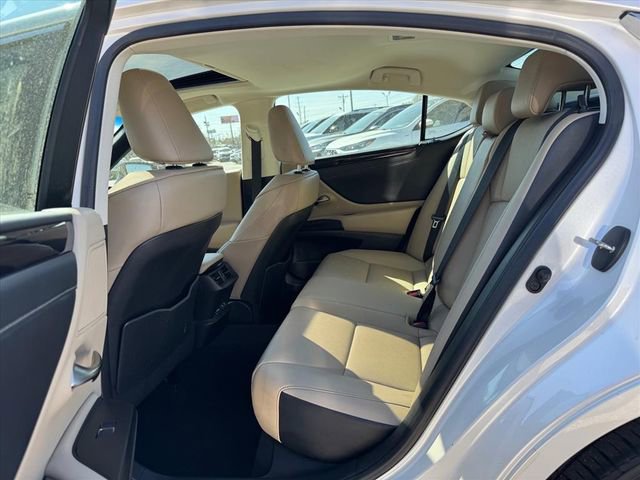 Used 2021 Lexus ES 250 w/ Premium Package image 11